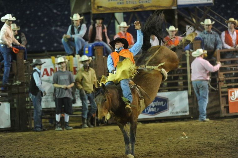 Franklin, TN Franklin Rodeo event, daily fun for all ages, the rodeo offers rodeo competition events, kids events, specialty acts and a lot of family fun!