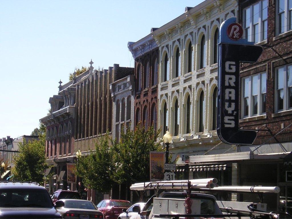 Restaurants and stores in downtown Franklin, Tennessee..