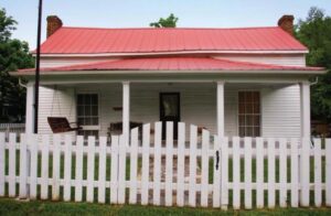 McLemore House Museum in Franklin