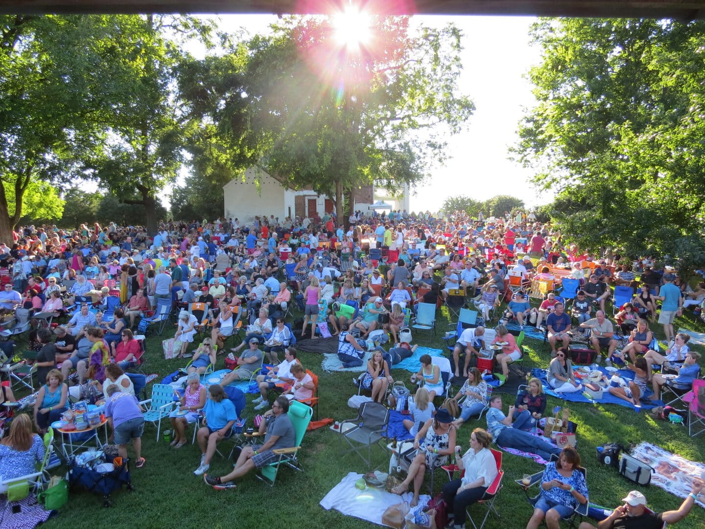 Summer Concert Series, Carnton outdoor concerts in Franklin, TN, family-friendly live entertainment that is fun for all ages!