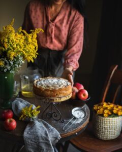 Dessert table, find restaurants open for Thanksgiving in Franklin, Brentwood and Nashville, Tennessee.