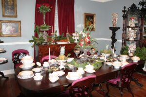 Lotz House Christmas Candlelight Tour in historic downtown Franklin, Tennessee, Dining room table for holidays.