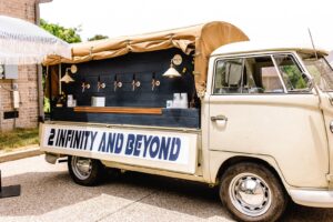Drinks and Truck – Tap Truck Nashville.