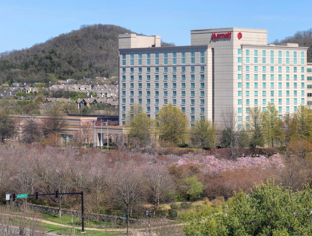 Franklin Marriott Cool Springs Hotel exterior.