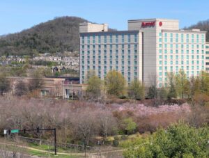 Franklin Marriott Cool Springs Hotel exterior.