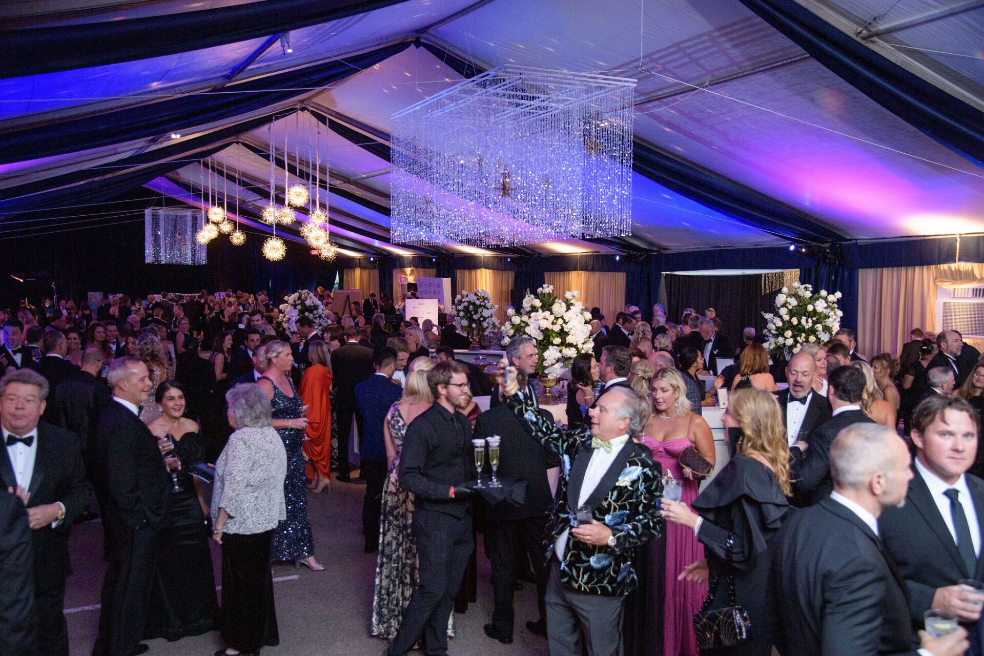 49th Annual Heritage Ball Cocktail crowd - Photo credit Kris Rae Photography.