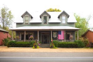 United Country Office Leipers Fork