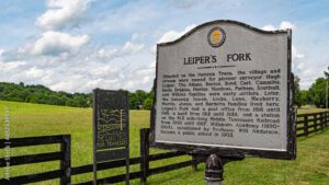 Leiper's Fork, Tennessee historical sign.