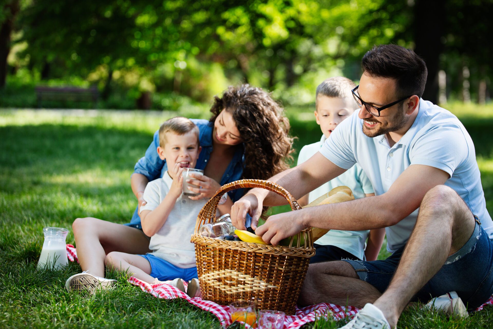Top-Family-Parks-for-a-Picnic-in-Franklin