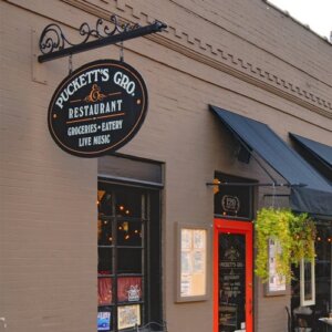 Pucketts Restaurant Downtown Franklin Tennessee