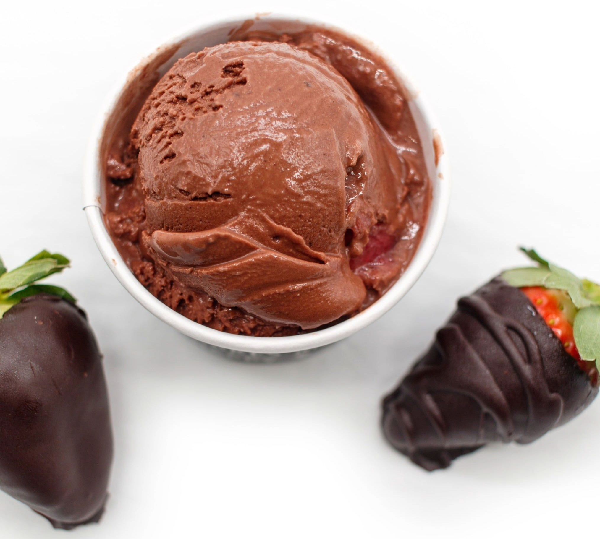 Hattie Jane's Creamery ice cream and chocolate covered strawberries Nashville