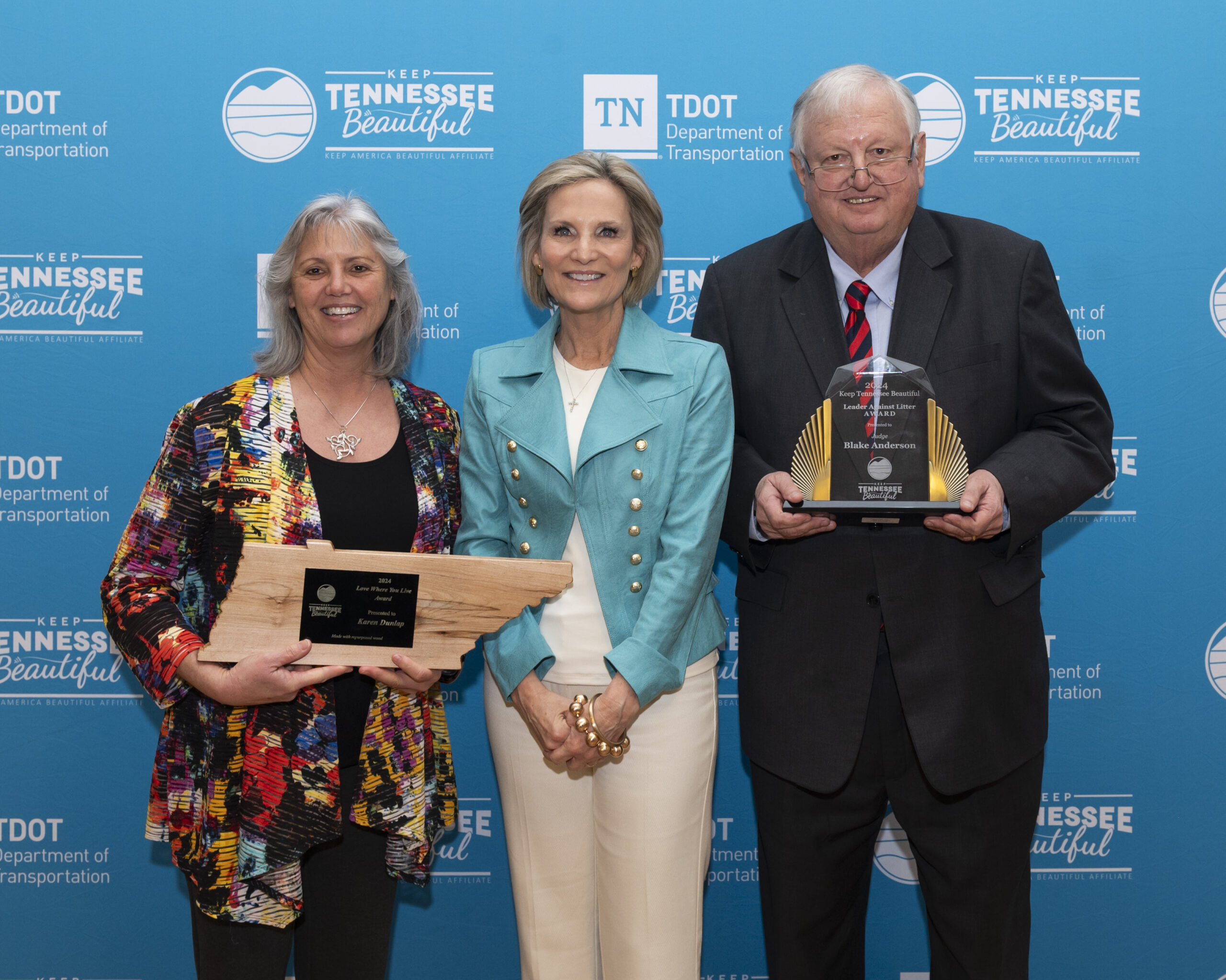 Left to right, Karen Dunlap, Love Where You Live Award recipient Executive Director Missy Marshall, KTnB Judge Blake Anderson, Leader Against Litter Award recipient. Photo Courtesy of Keep Tennessee Beautiful.