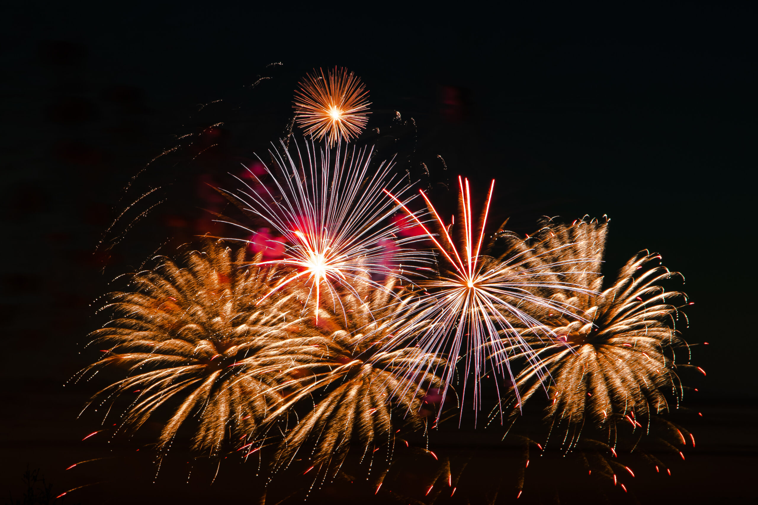 Nashville Shores Fireworks Show, bright colored fireworks in Nashville, TN.