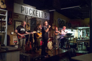 Puckett’s Restaurant Downtown Franklin, Tenn.- Live Music, Boomerang Band Closeup.