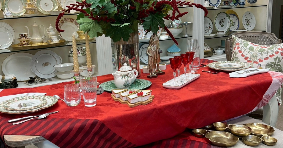 The Registry in downtown Franklin, TN offers home decor and table settings for any celebration or occasion, Christmas, Thanksgiving, Bridal and more! 