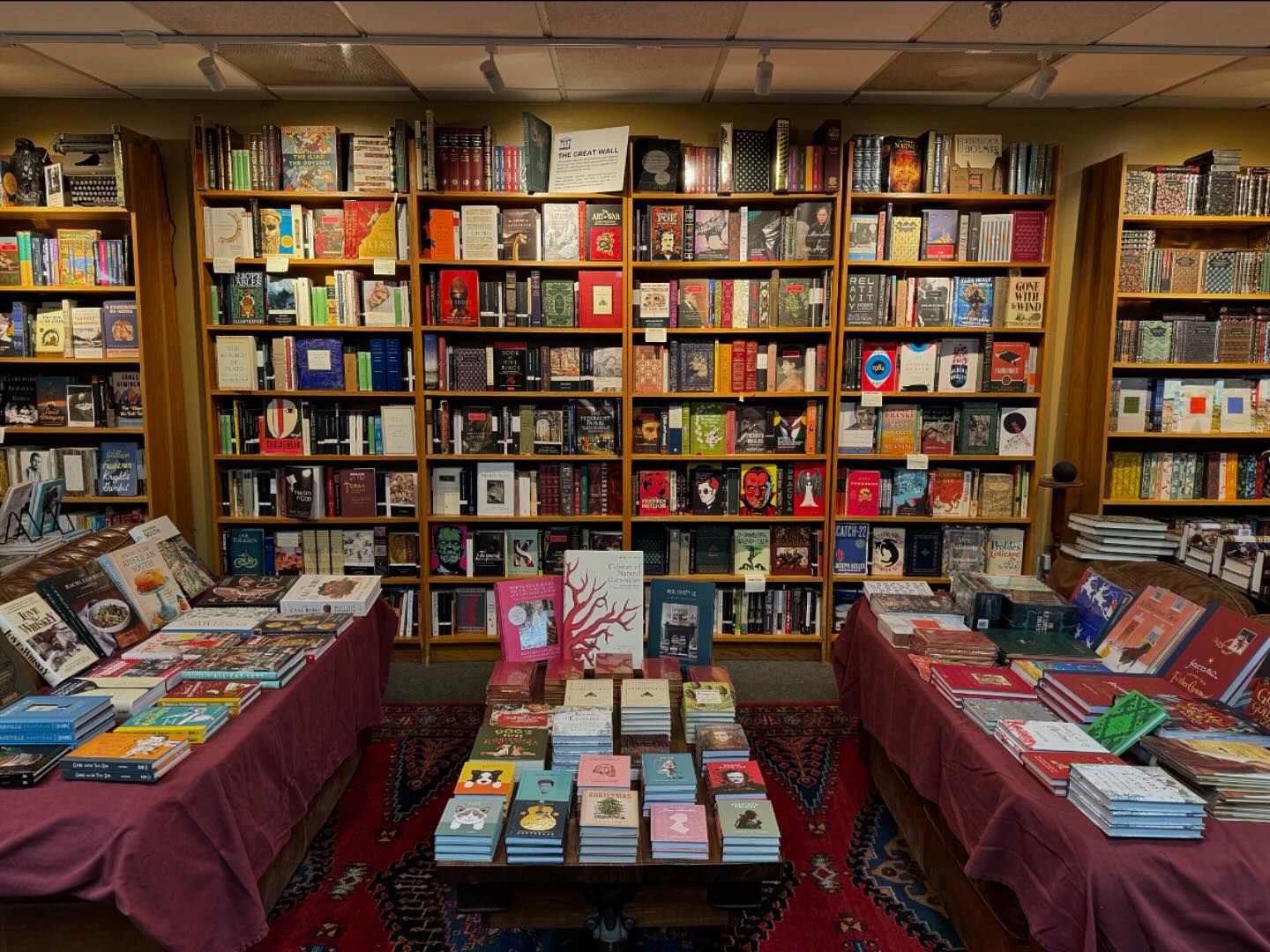 Landmark Booksellers Downtown Franklin, TN_Bookstore interior.