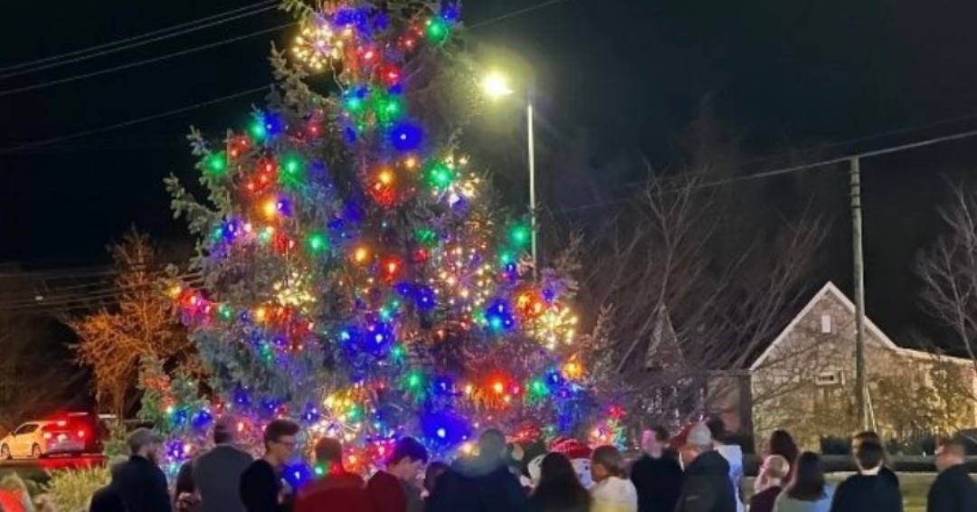 Nolensville Tree Lighting & Hometown Holiday Parade in Nolensville, TN, holiday fun for all ages.