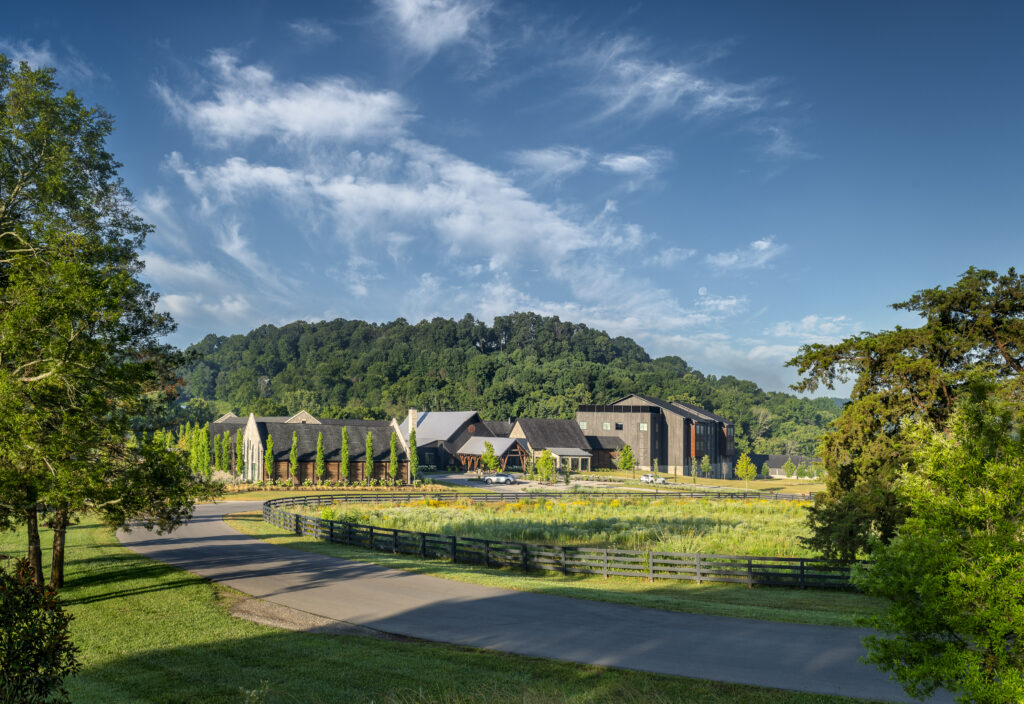 Southall Farm & Inn Franklin, TN_ Exterior 4 credit Patrik Argast, Argast Photography.