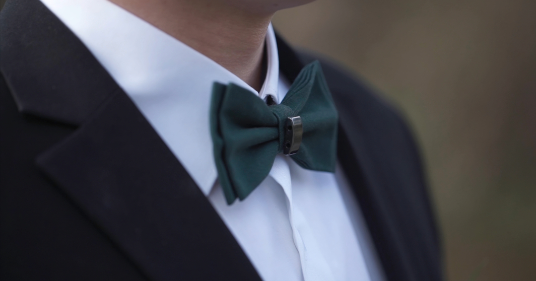 A green bow tie.