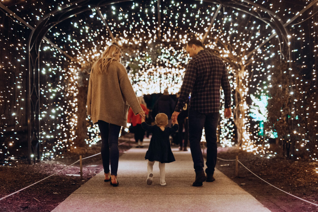Cheekwood-Holiday-LIGHTS-Nashville-TN-Photo-by-Nathan-Zucker-Courtesy-of-Cheekwood-Estate-Gardens.