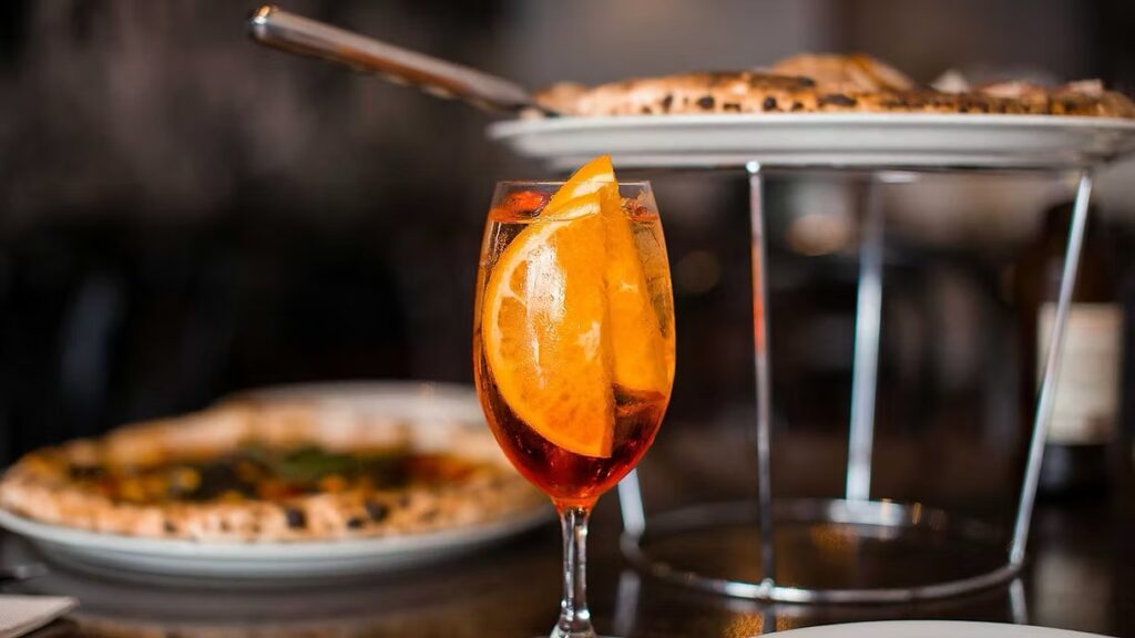 Pizza and Spritz Demo – An Evening in The Courtyard at The Harpeth Downtown Franklin