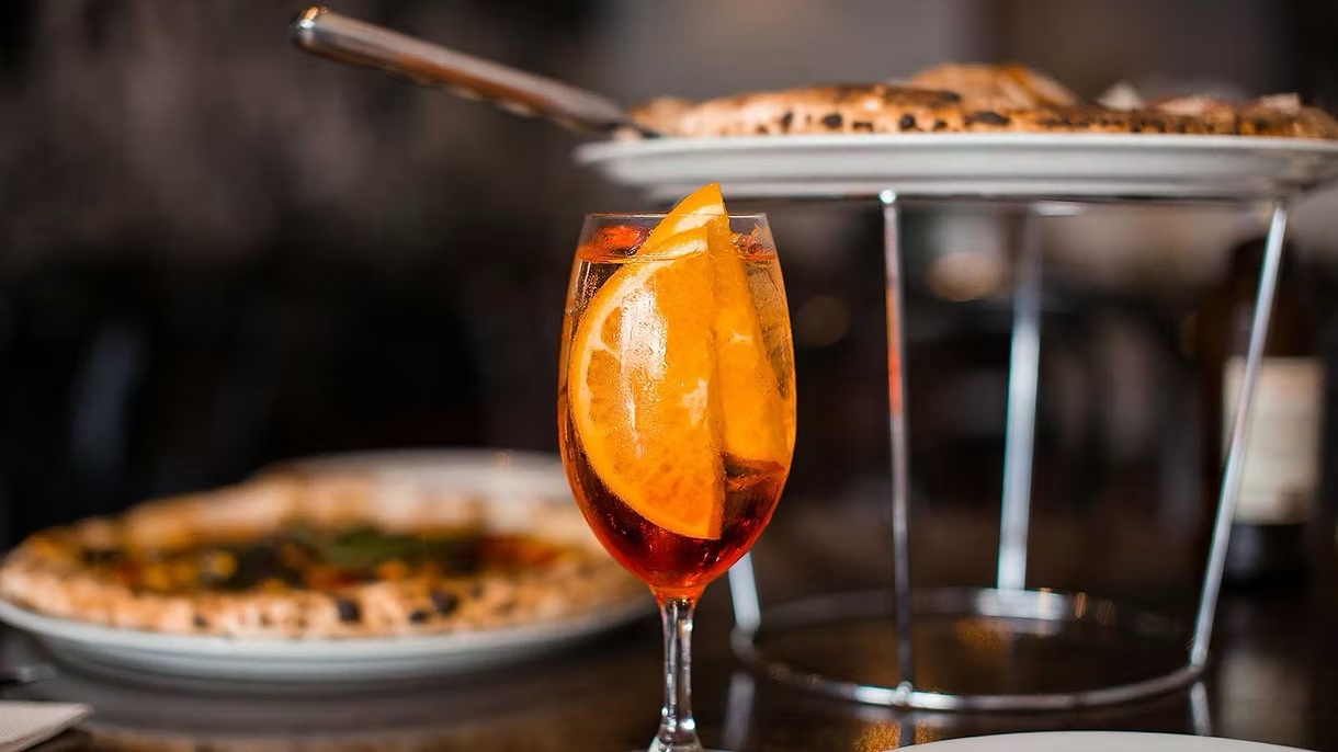 Pizza and Spritz Demo – An Evening in The Courtyard at The Harpeth Downtown Franklin
