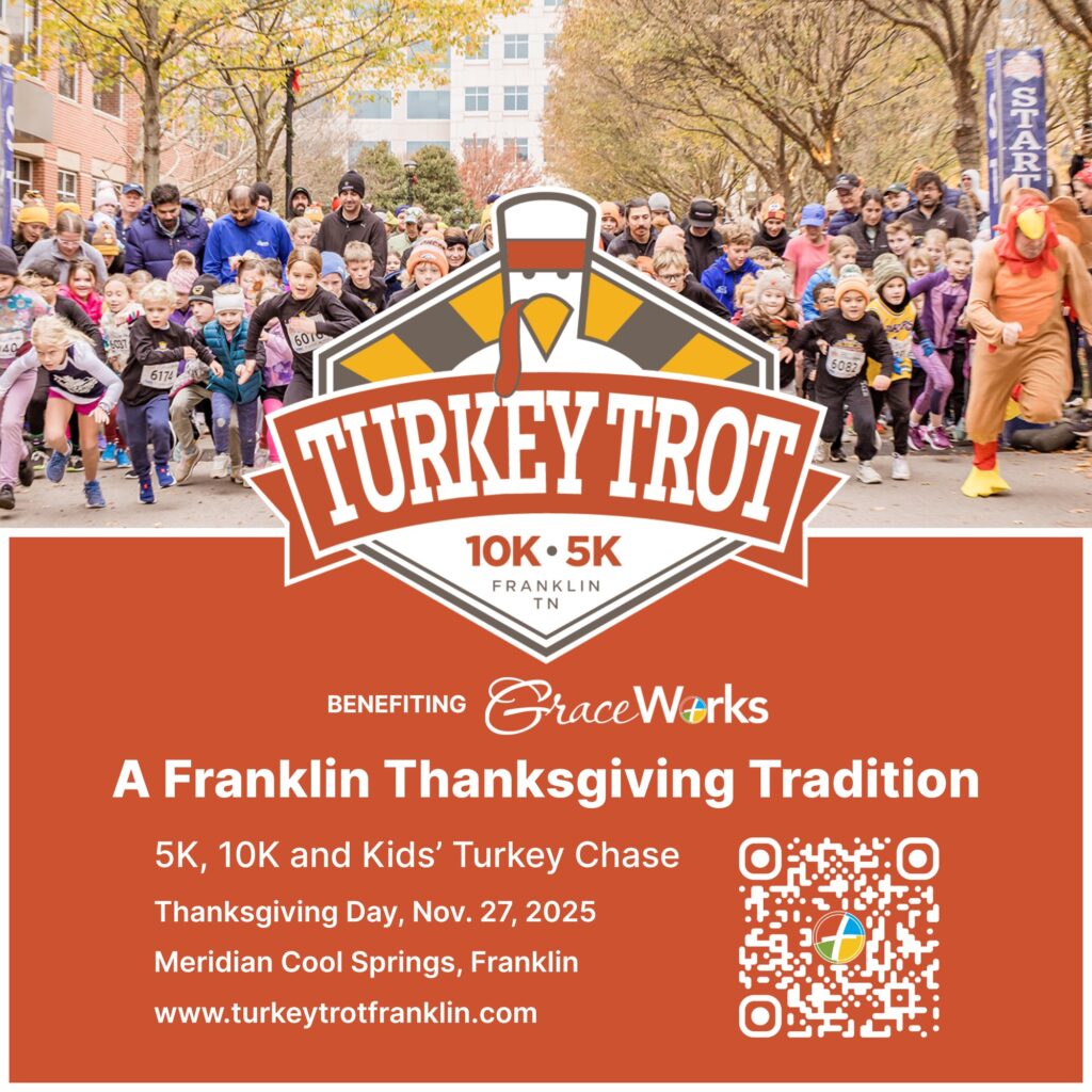 TURKEY TROT 25 Year Logo (11.249 x 11.249 in) - 12