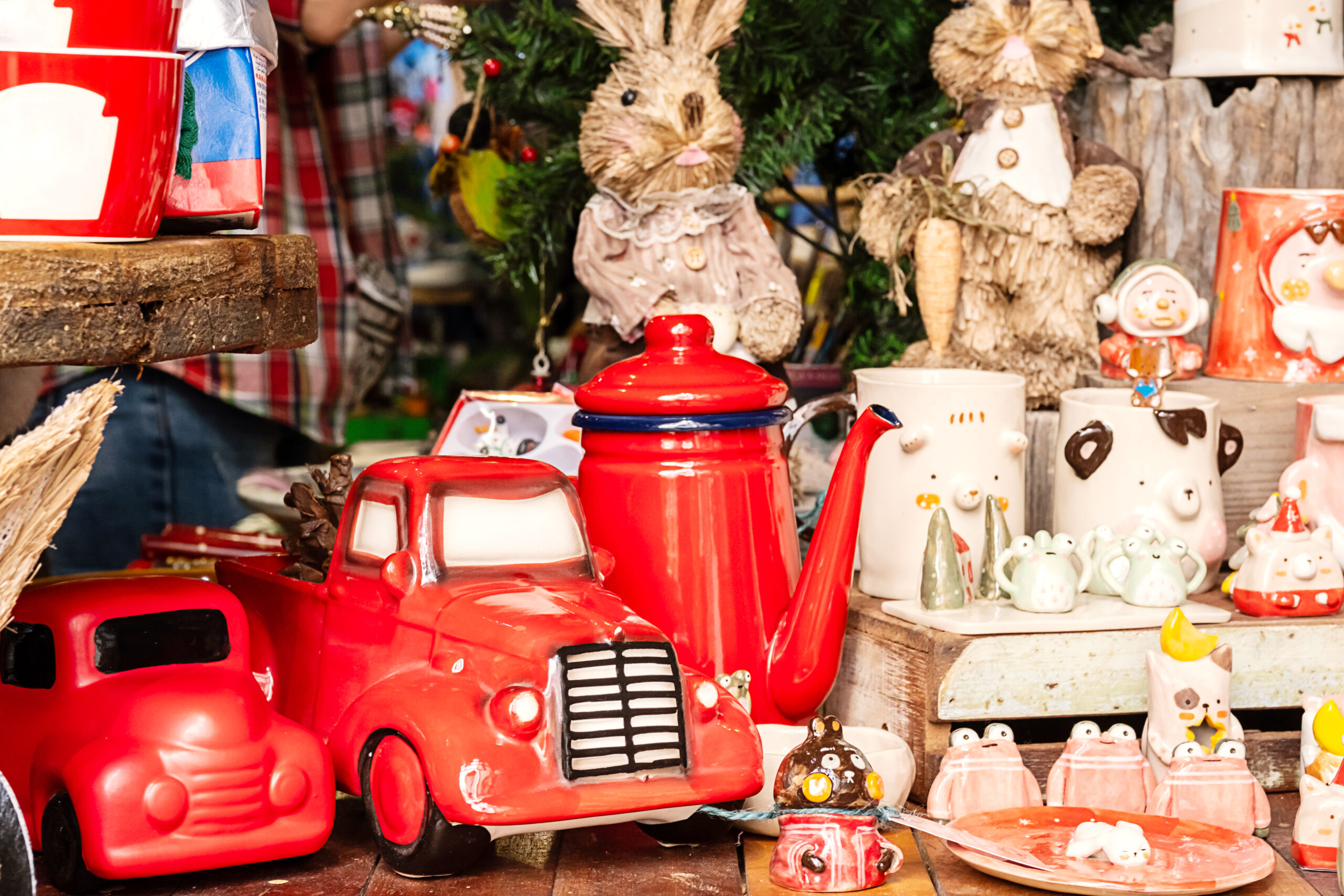 Christmas Market in Franklin and Williamson County, TN., holiday shopping in downtown Franklin, Leiper’s Fork, The Factory at Franklin, Fairview, Thompson’s Station, Spring Hill, Berry Farms and more. 