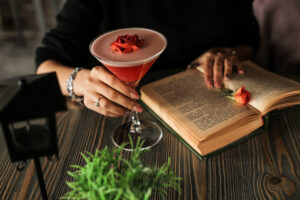 Raven bookstore and cocktail bar in Brentwood TN