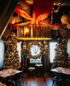 Holiday pop-up bars in Franklin and Nashville, holiday cocktails and festive experiences.