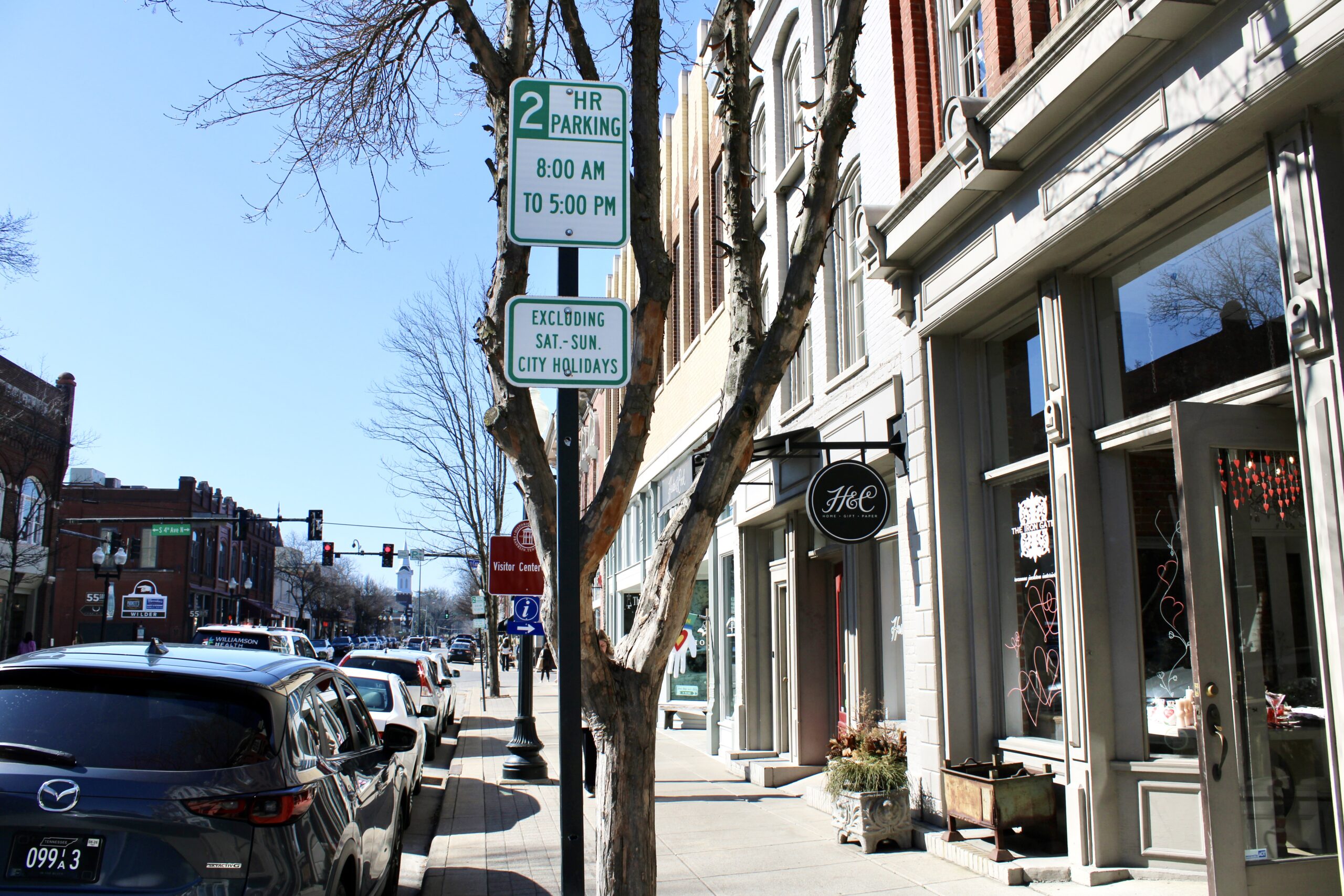 Parking in Downtown Franklin TN, cars parked along Main Street.