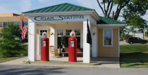 Cigar Station Spring Hill, TN, cigar lounge, bar and shop for cigar enthusiasts. 