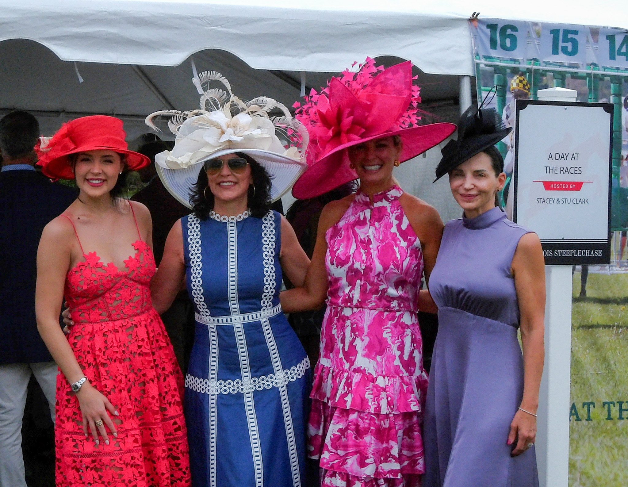 Iroquois-Steeplechase-Nashville-Tenn. Ladies dressed up-99