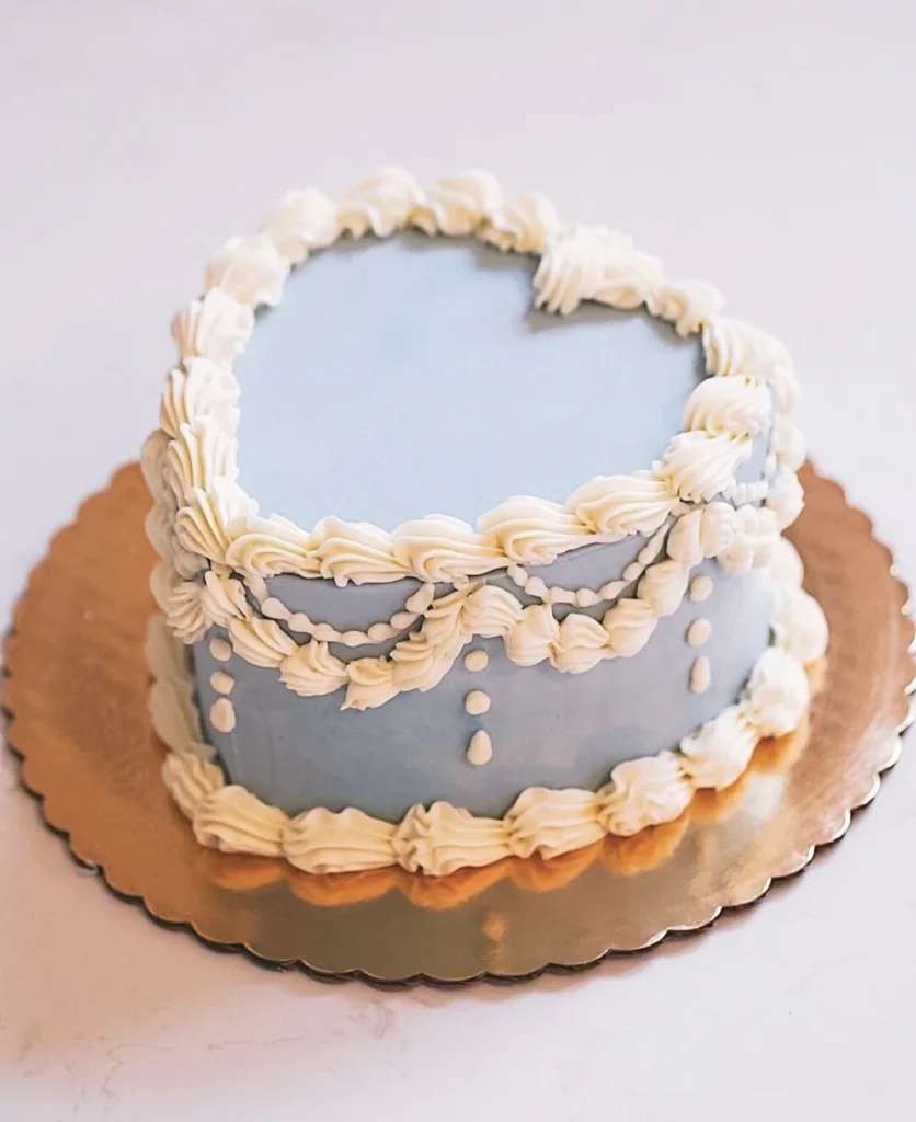 Triple Crown Bakery, Franklin, TN, wedding cake custom order heart shape