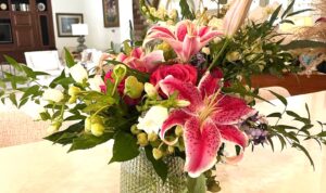 Always in Bloom Franklin, TN, build your perfect flower bouquet with this local florist