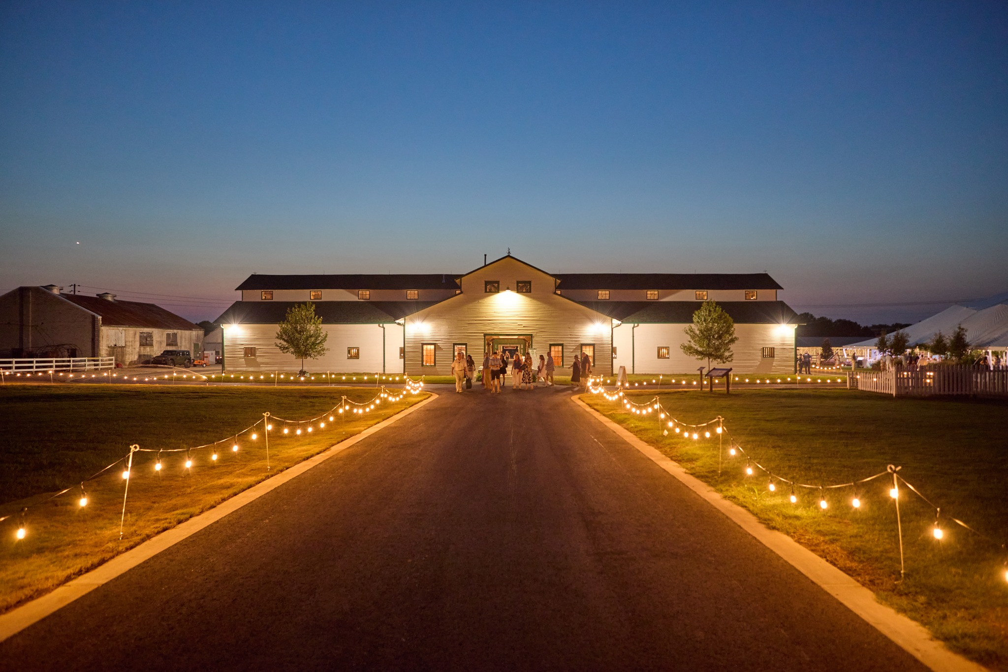 15th Annual “ Raise the Roofs” Celebration, Presented by Medical House Calls, Set for Saturday August 22 at The Park at Harlinsdale Farm.