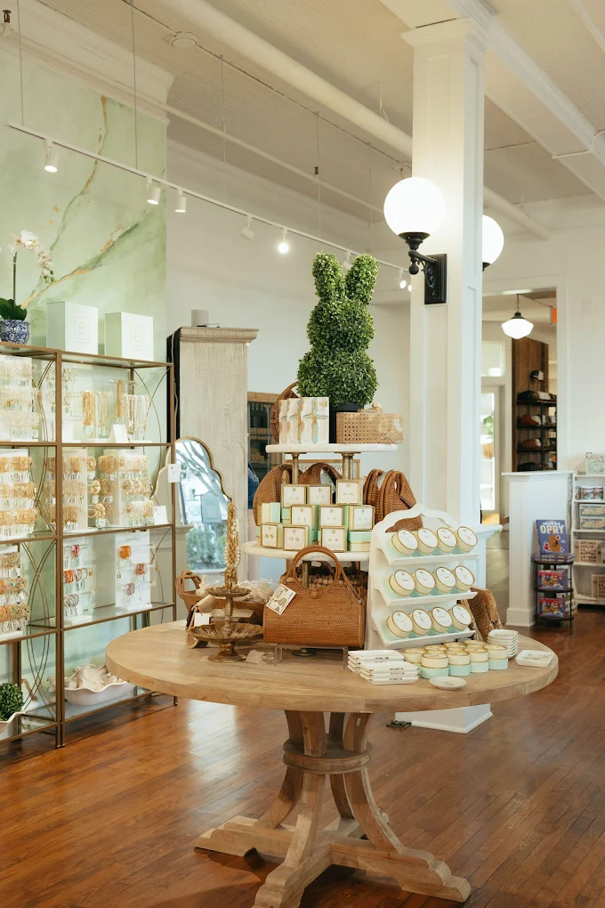 Southern Cottage, Downtown Franklin, Tennessee, jewelry and gift items displayed inside the boutique