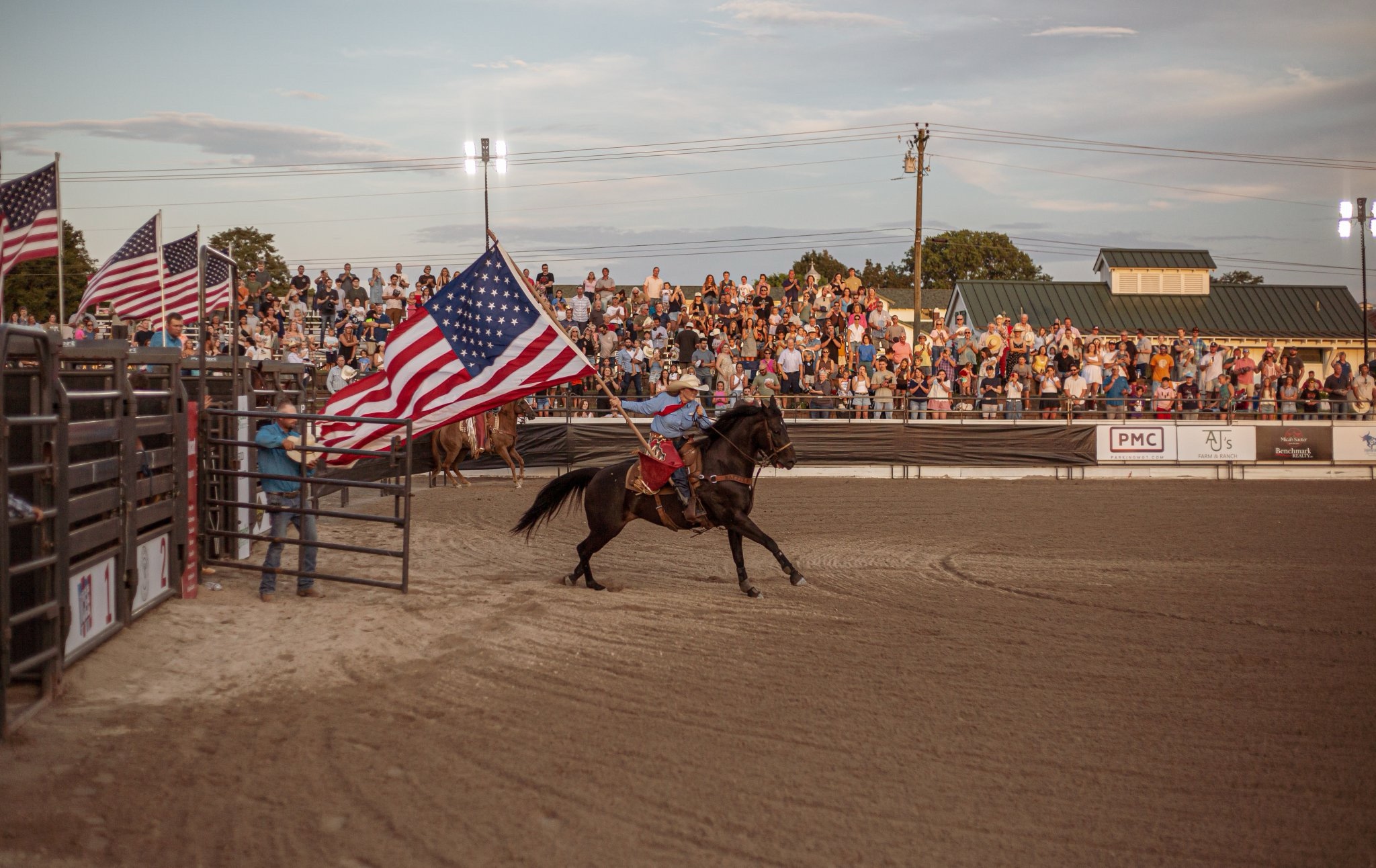The Round Up in Franklin, TN at Harlinsdale Presented by Semler Cattle Company.
