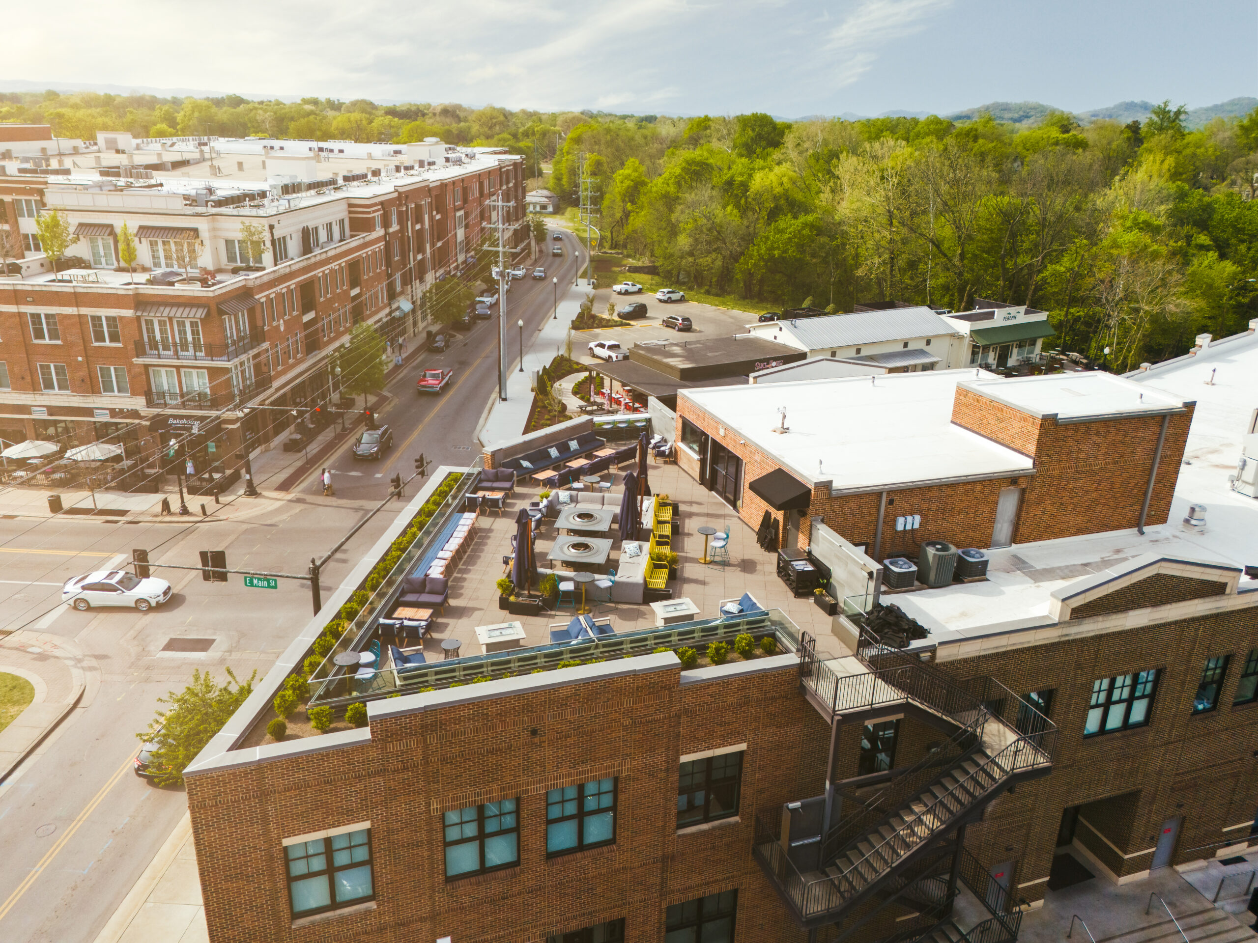 Culamar + Rooftop Tapas + Oyster Bar in downtown Franklin, TN, a rooftop restaurant offering shareable plates, oysters, cocktails, wine, and coastal flavors from Italy, Spain, and Greece 2.