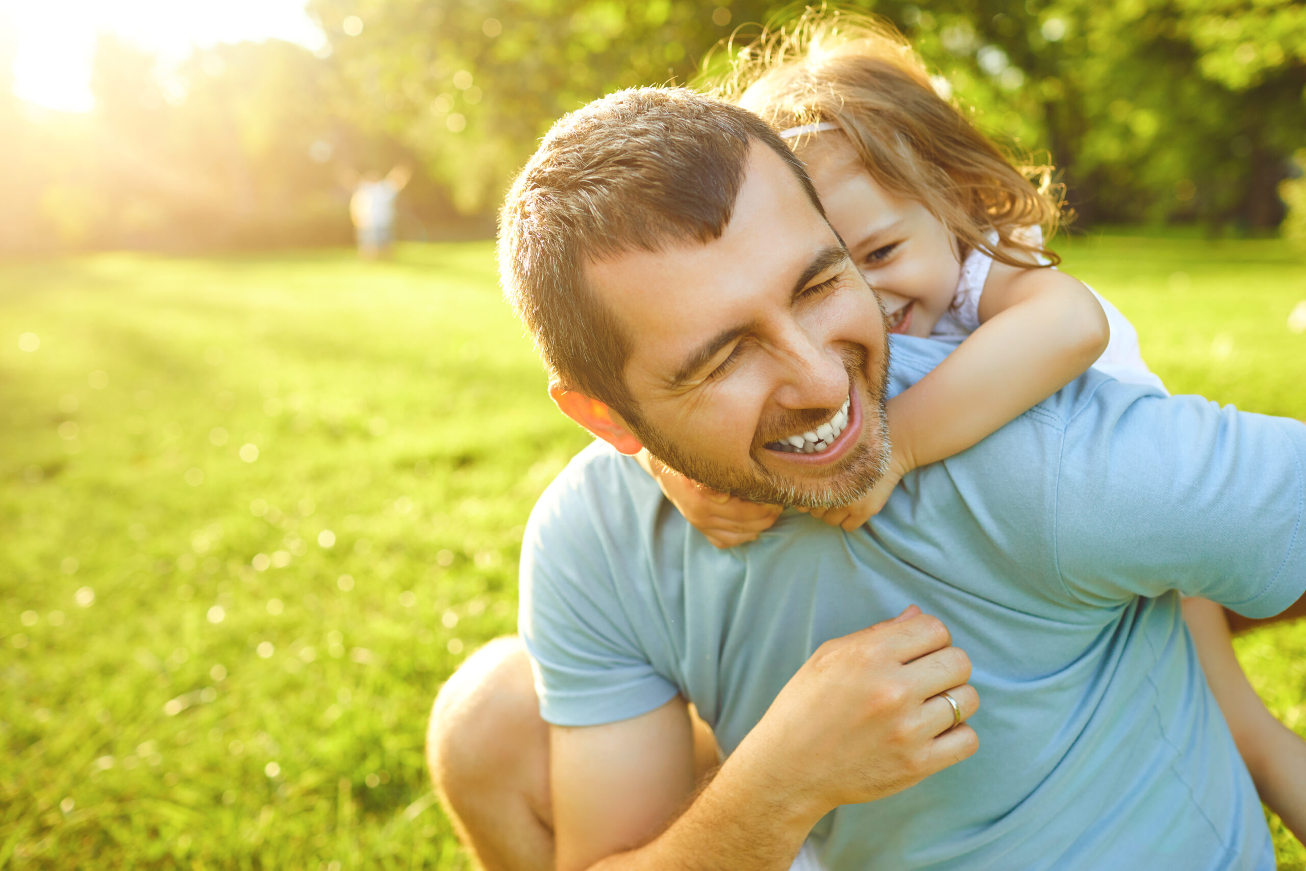 Father and child enjoying Father’s Day outdoors in Franklin and Williamson County TN