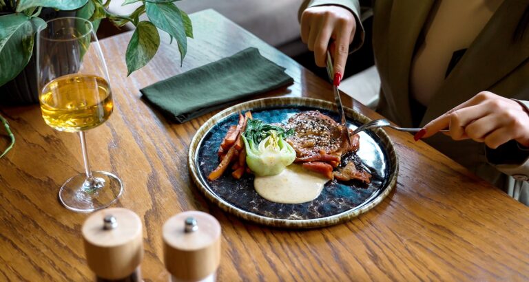 Overview of Nashville, TN Michelin awarded and recognized dining scene featuring Michelin One Star restaurants, Bib Gourmand favorites, and Michelin Recommended dining across Middle Tennessee.