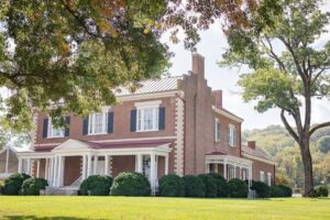 Historic Ravenswood Mansion in Brentwood, TN.