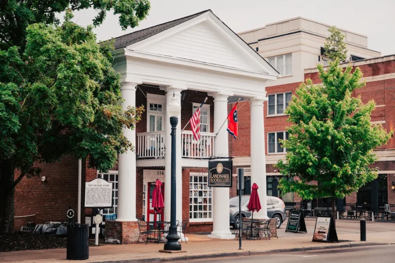 Landmark Booksellers Franklin, TN.