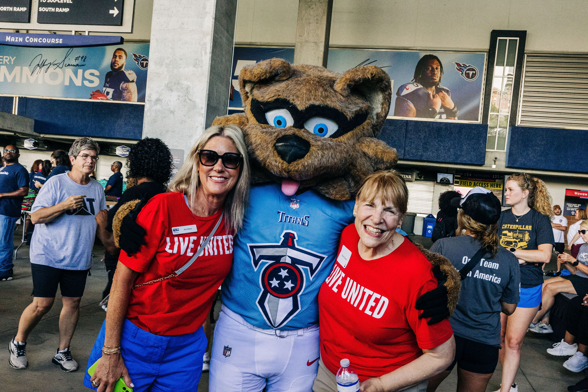Tennessee Titans x United Way Stuff the Bus