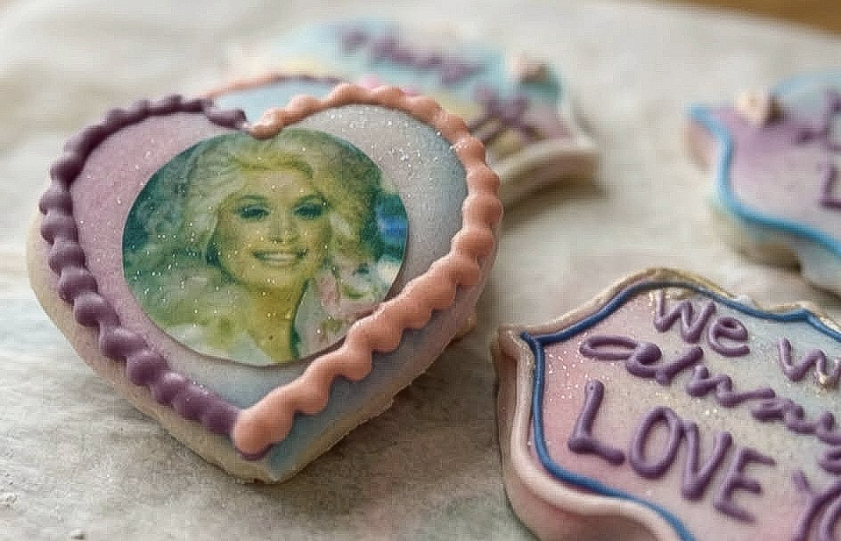 Dolly Parton-themed cookies at Puffy Muffin in Brentwood supporting Dolly Parton’s Imagination Library