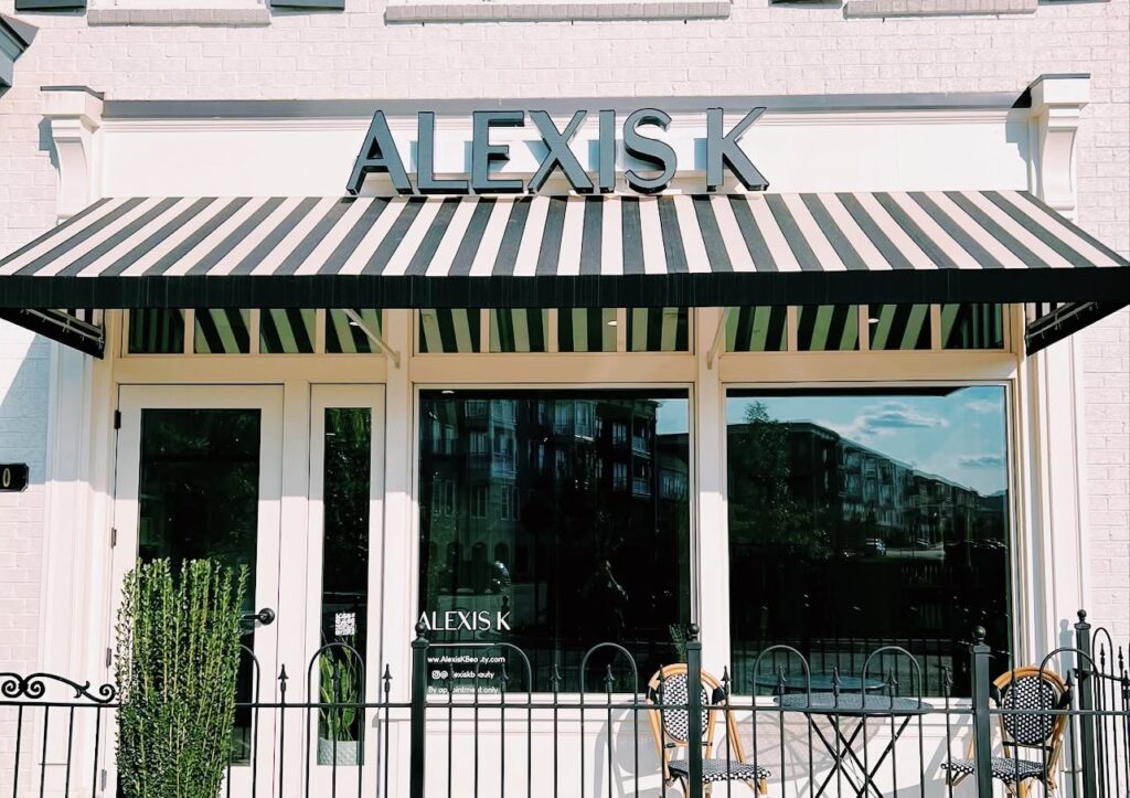 Alexis K. is a beauty salon in Franklin, TN.
