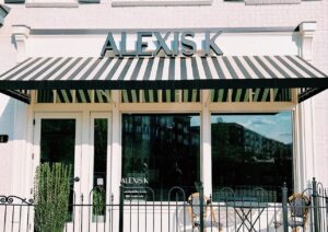 Alexis K. is a beauty salon in Franklin, TN.