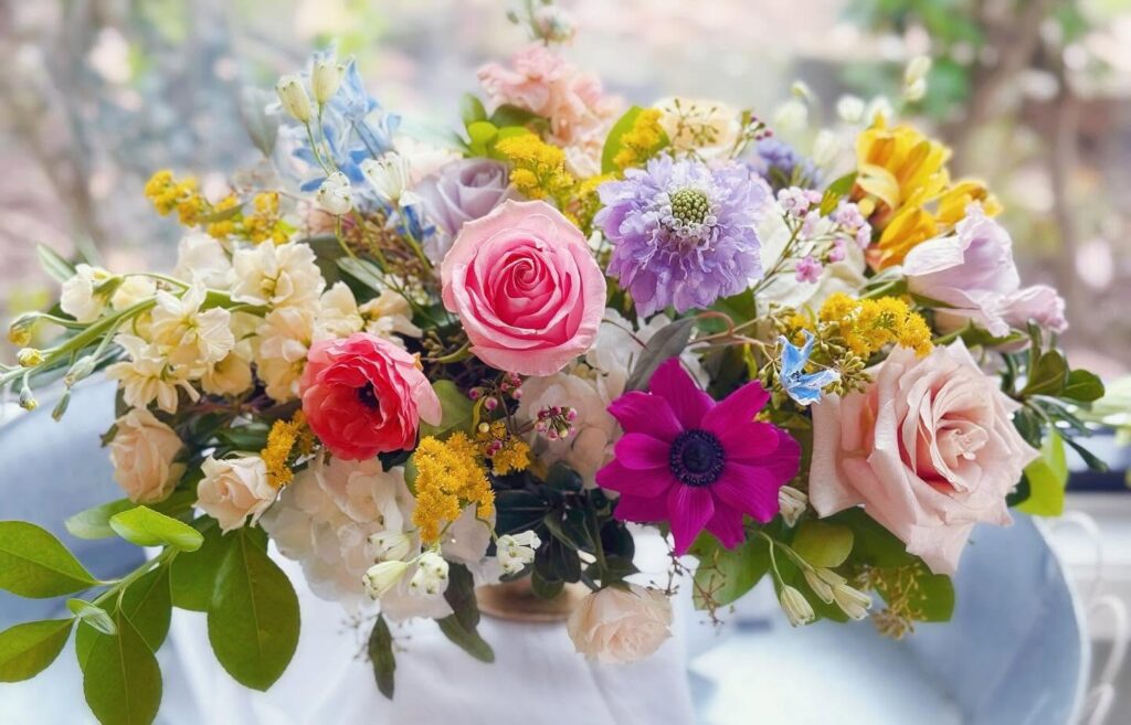Laurel and Leaf is a florist in Franklin, TN.