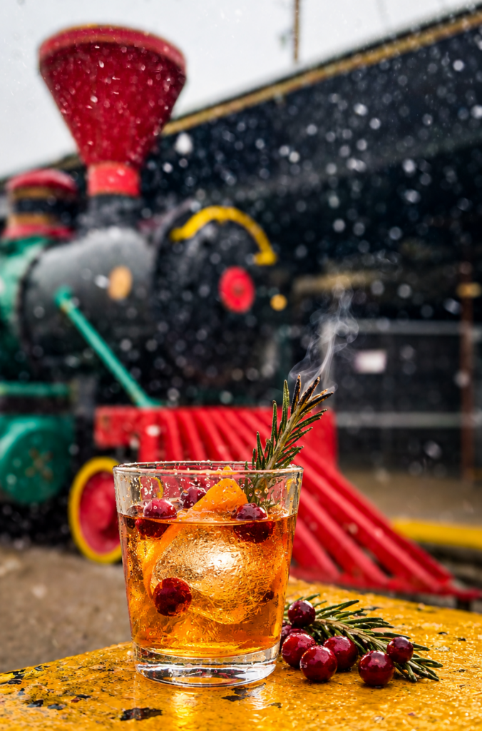 Tennessee Whiskey Trail Fireside TN Gate 11 Distillery Chattanooga SmokeStack Old Fashioned - Holiday Experiences. Credit Tennessee Whiskey Trail.